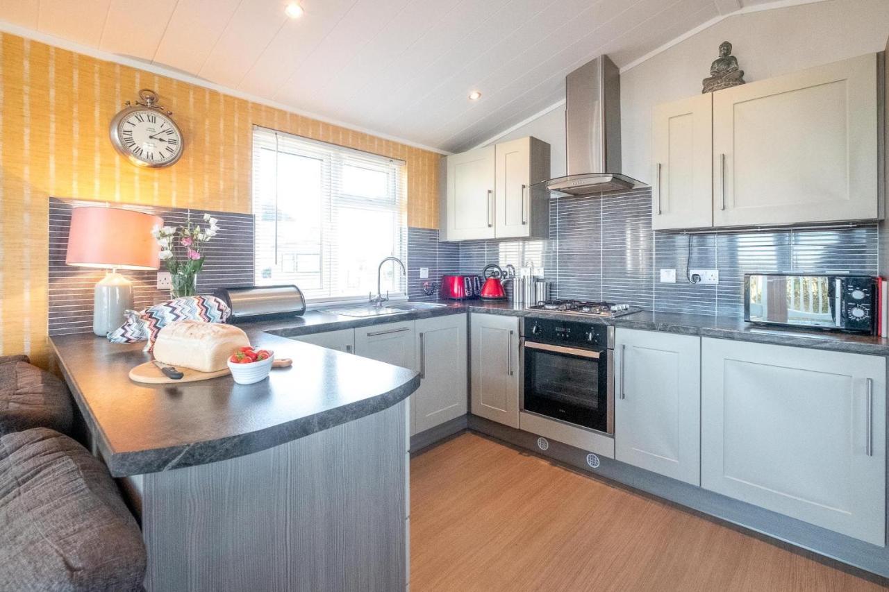 Chelsea Lodge - Aldeburgh Coastal Cottages Sizewell エクステリア 写真